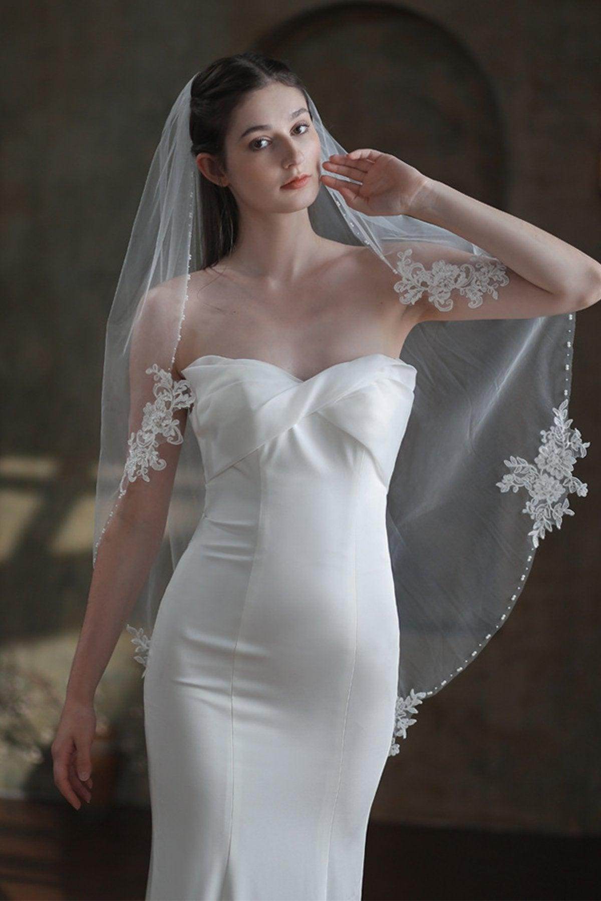 One-tier Lace Edge Tulle Lace Chapel Veils with Pearls CV0370 - COCOMELODY